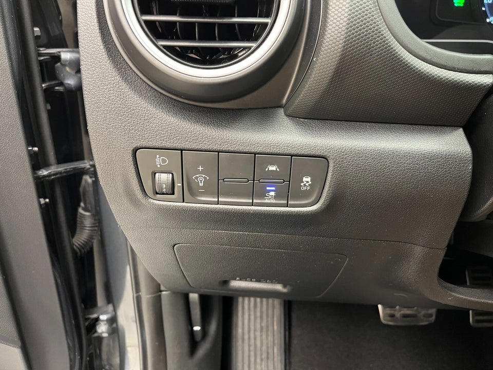 Hyundai Kona 64 EV Essential 5d