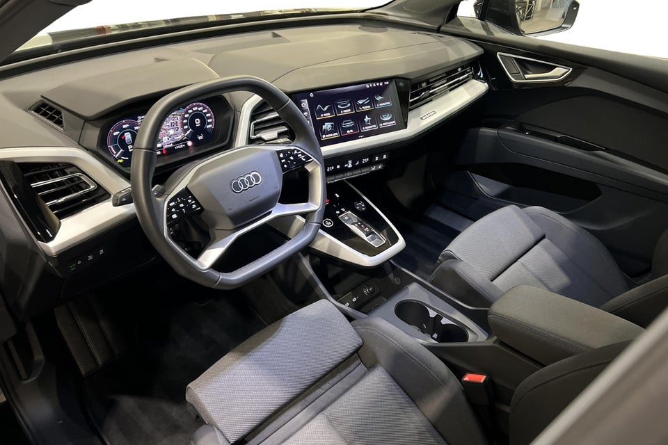 Audi Q4 e-tron 45 Progress 5d