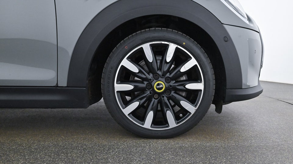 MINI Cooper SE Maximise 3d