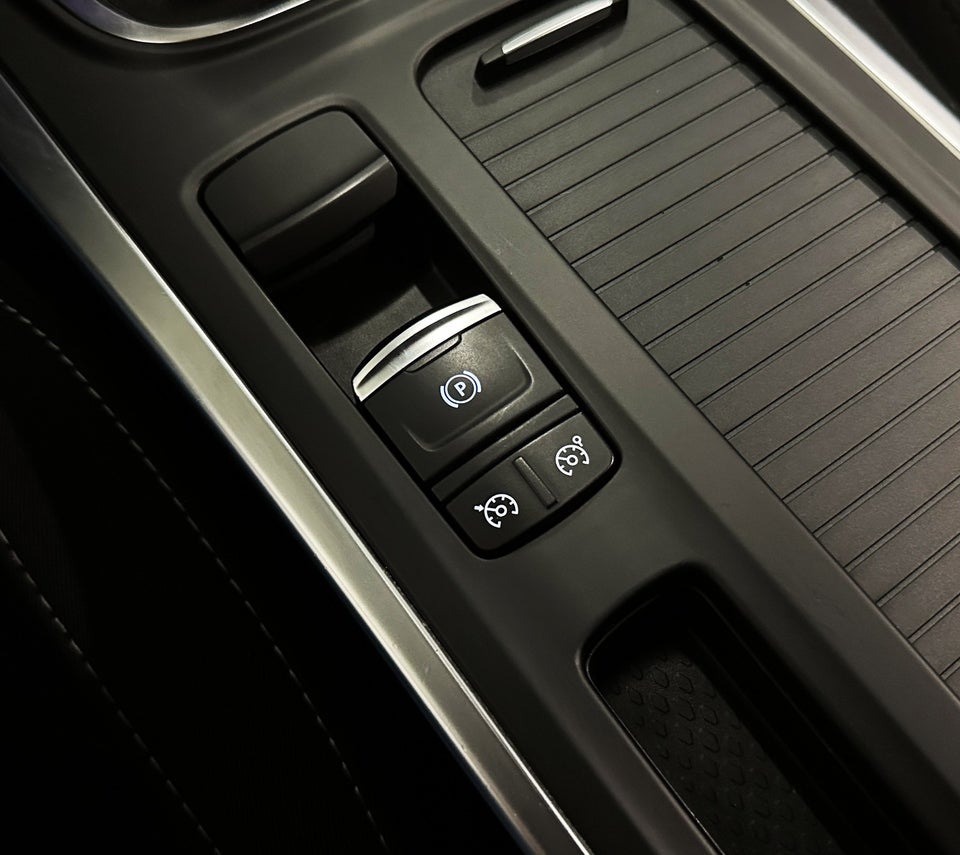 Renault Megane IV 1,3 TCe 140 Limited Sport Tourer 5d