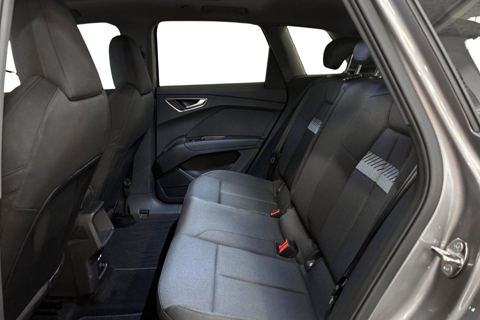 Audi Q4 e-tron 45 Progress 5d