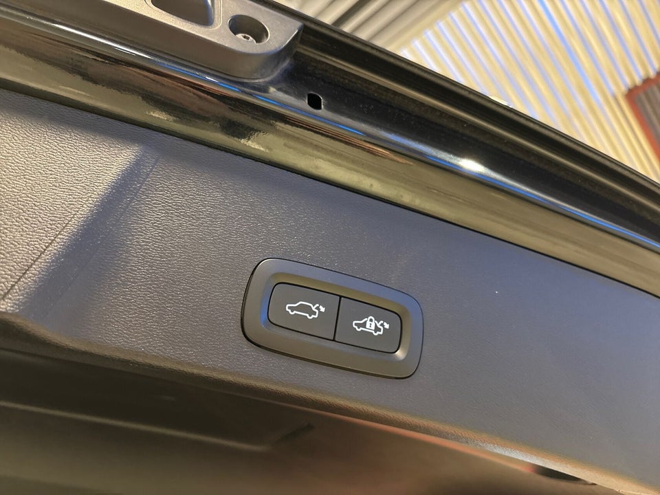 Volvo XC40 P6 ReCharge Plus 5d