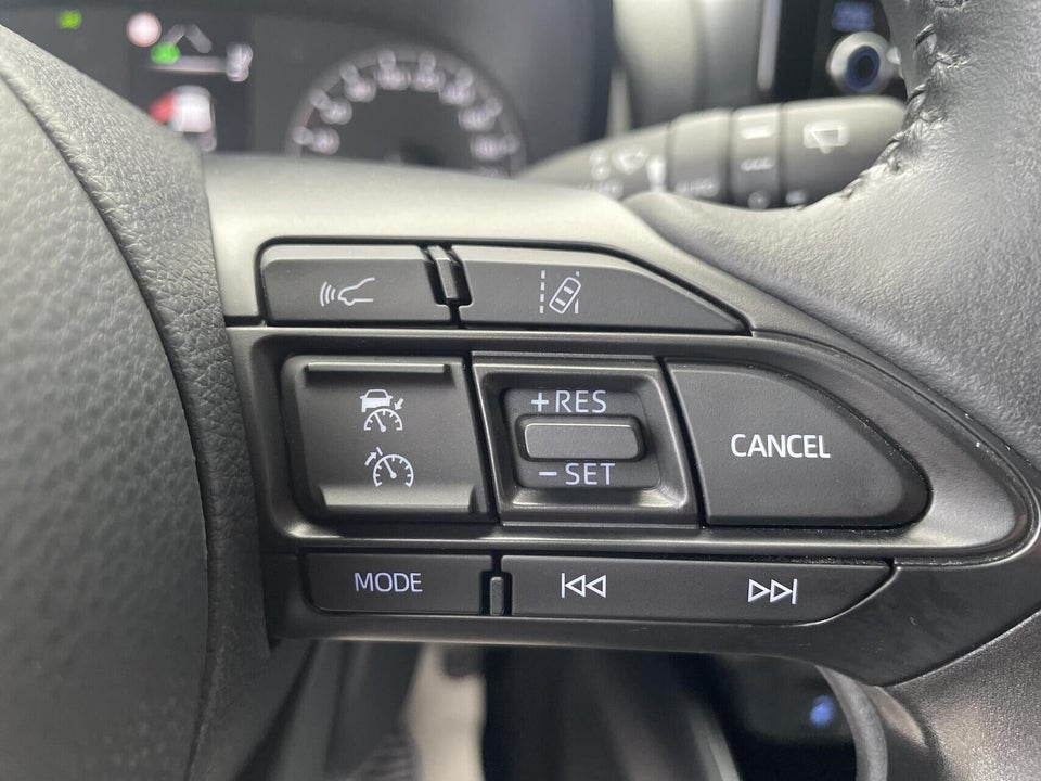 Toyota Yaris 1,5 Hybrid H3 Smart e-CVT 5d