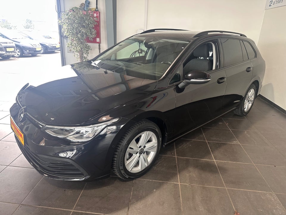 VW Golf VIII 1,5 eTSi 130 Life Variant DSG Van 5d