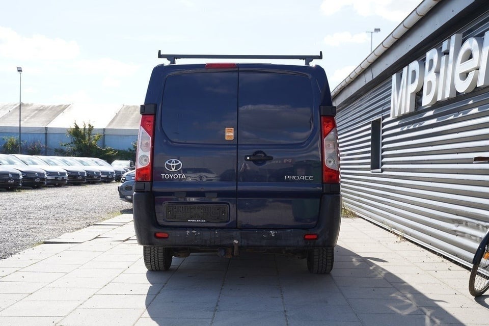 Toyota ProAce 2,0 D 128 T2 L2H1 4d