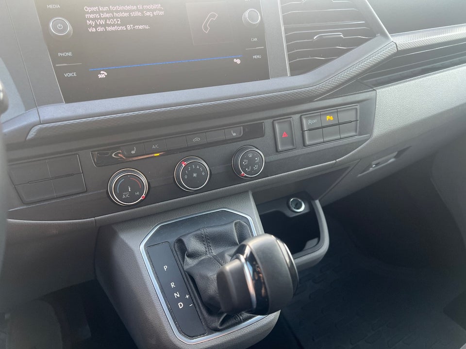VW Transporter 2,0 TDi 150 Kassevogn DSG lang
