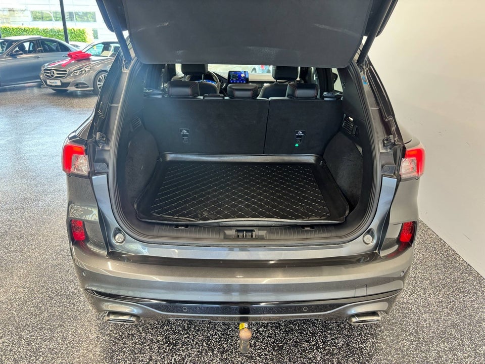 Ford Kuga 2,5 PHEV ST-Line X CVT 5d