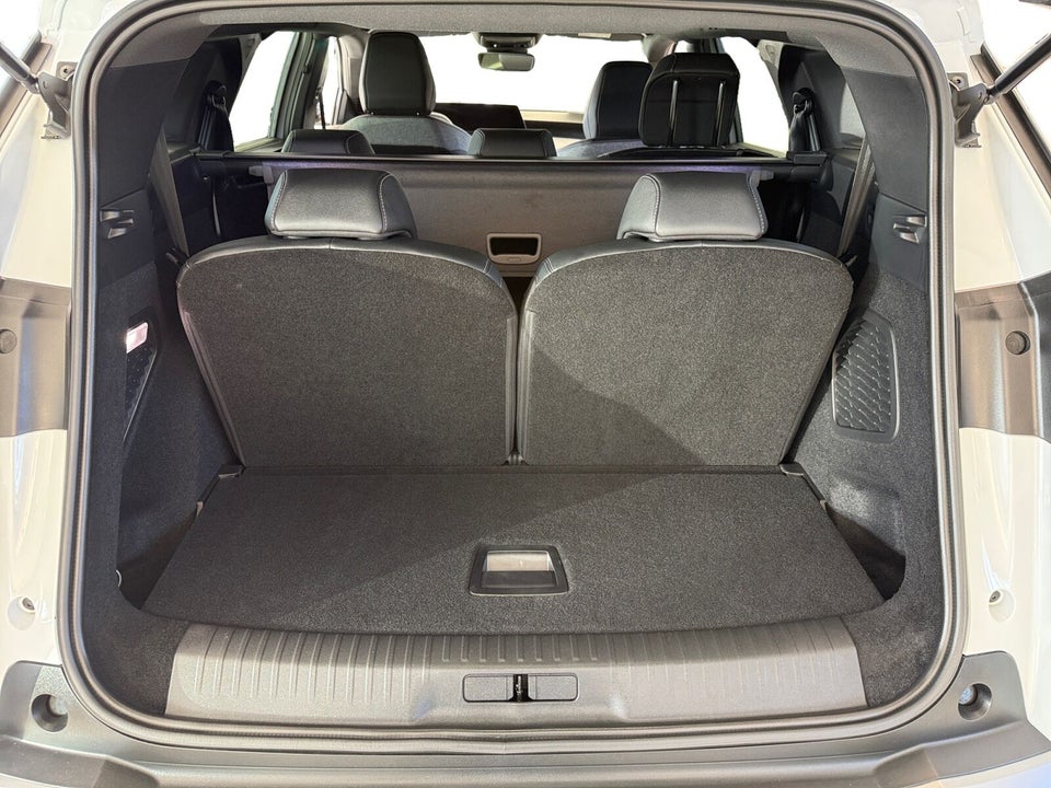 Peugeot e-5008 77 Allure 7prs 5d