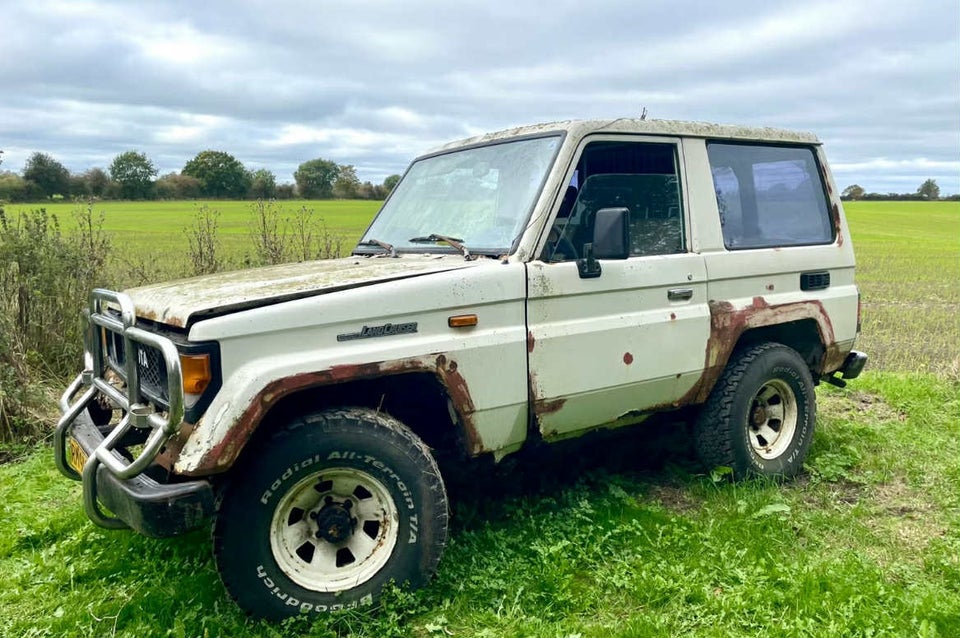 Toyota Land Cruiser 2,4 TD 4x4 3d
