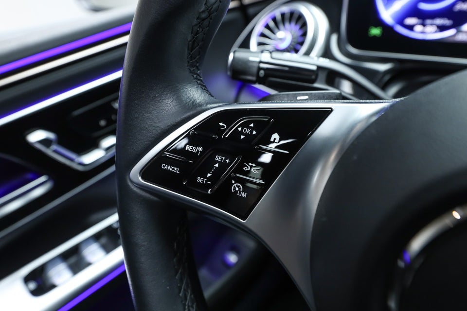 Mercedes EQE300 AMG Line 4d