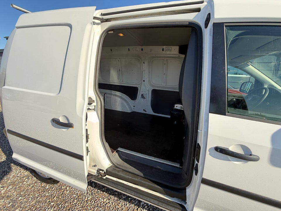 VW Caddy Maxi 1,6 TDi 102 BMT Van 4d
