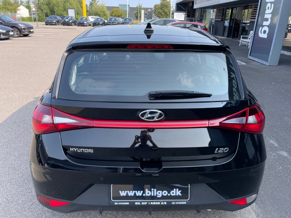 Hyundai i20 1,0 T-GDi Essential DCT 5d