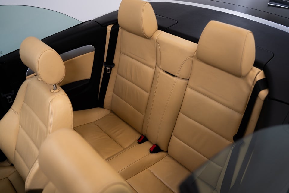 Audi A4 1,8 T 163 Cabriolet Multitr. 2d