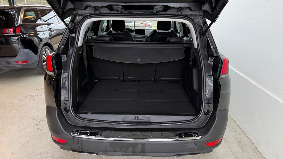 Peugeot 5008 1,2 e-THP 130 Allure 7prs 5d