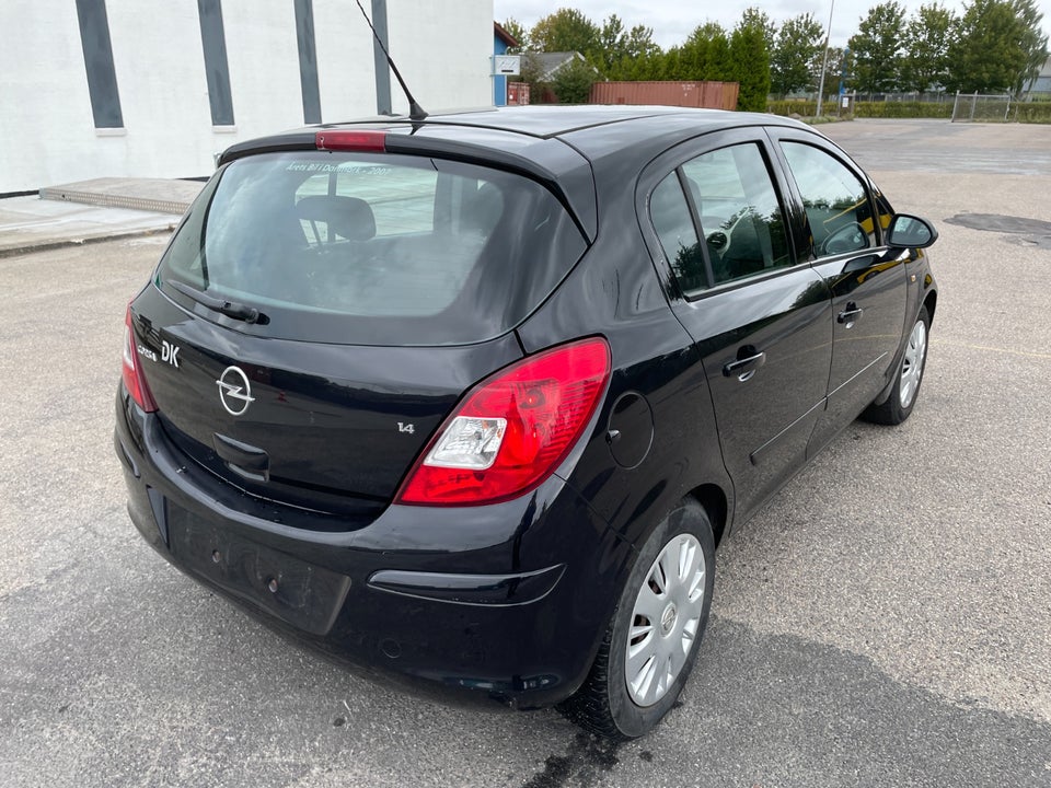 Opel Corsa 1,4 16V Enjoy 5d