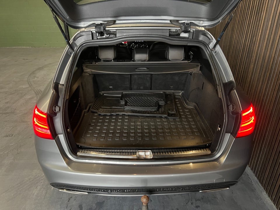 Mercedes C200 2,0 AMG Line stc. aut. 5d