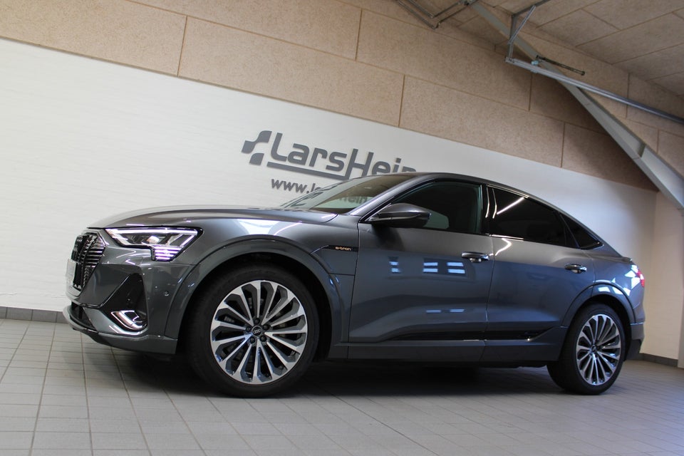 Audi e-tron 55 S-line Sportback quattro 5d