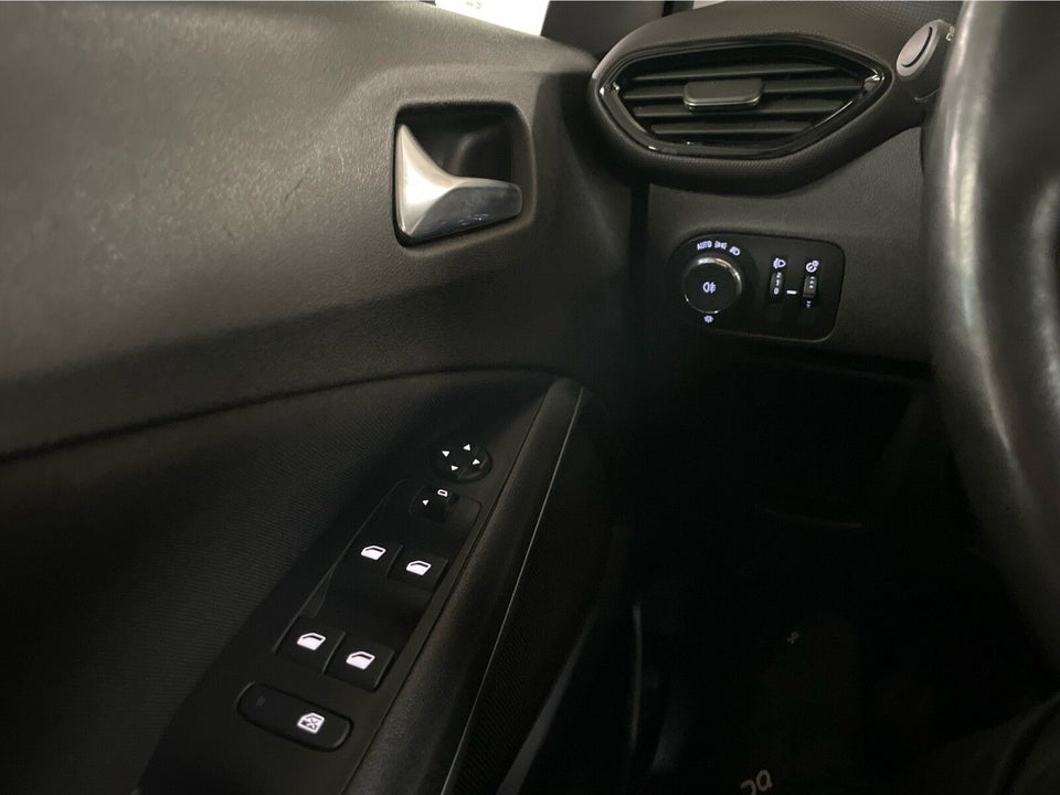 Opel Crossland X 1,2 Excite 5d