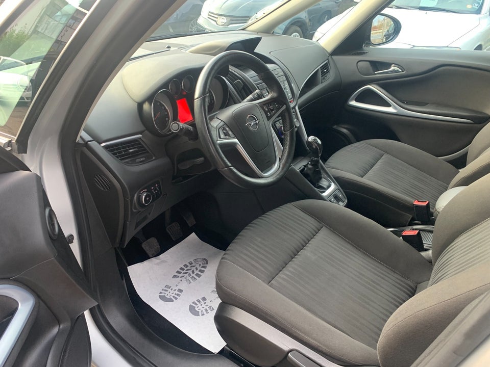 Opel Zafira Tourer 1,4 T 140 Enjoy eco 7prs 5d