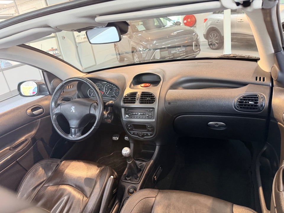 Peugeot 206 1,6 16V CC 2d