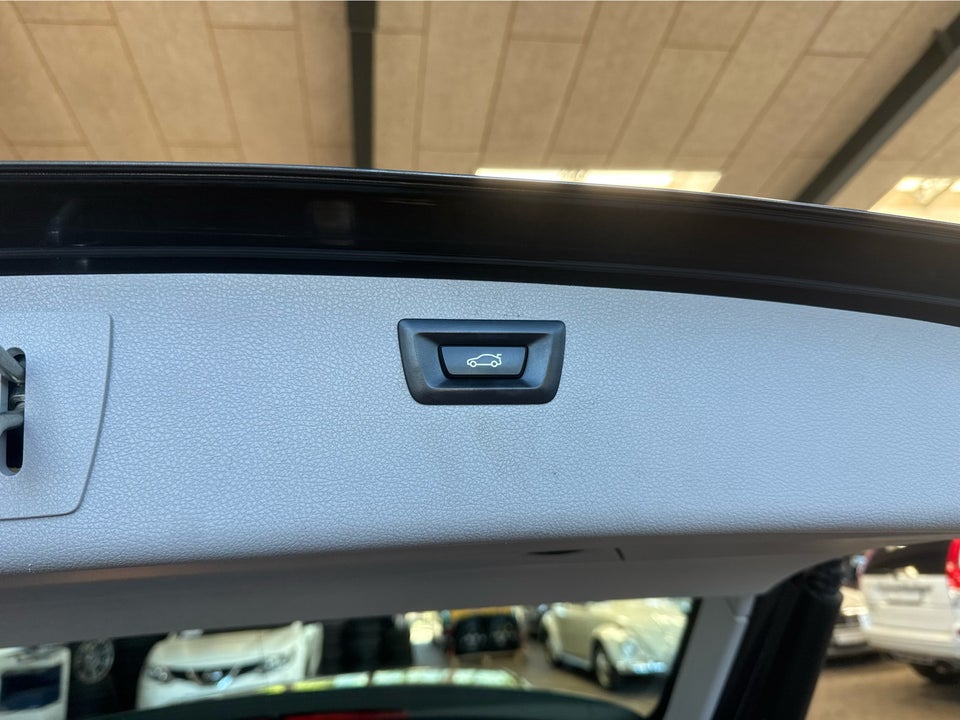 BMW 320d 2,0 Touring 5d