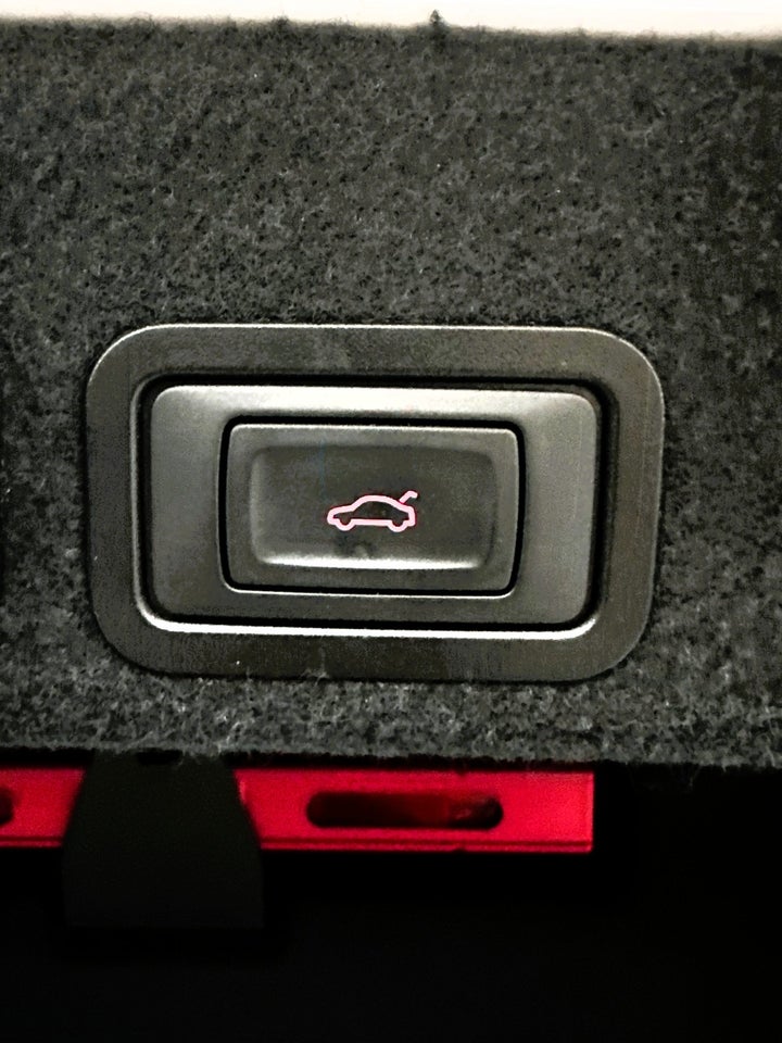 Audi A6 2,0 TDi 190 Ultra S-tr. 4d