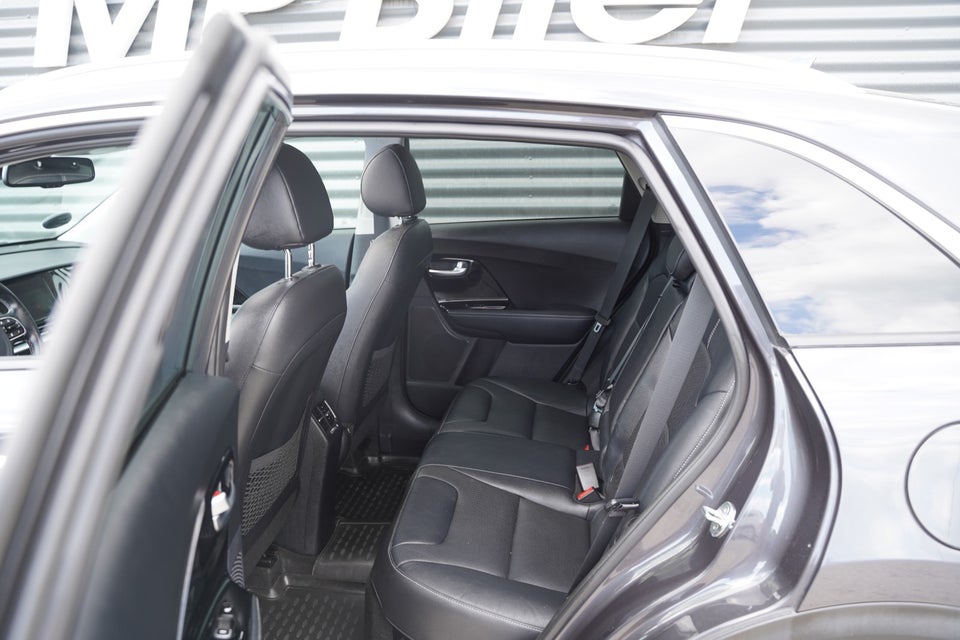 Kia Niro 1,6 PHEV Advance DCT 5d