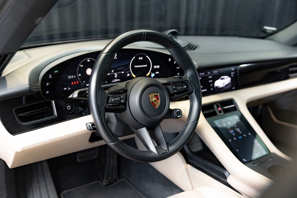Porsche Taycan 4S Performance+ 4d