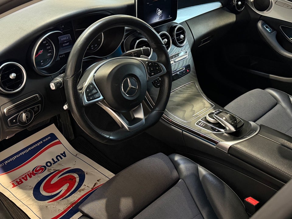 Mercedes C220 d 2,2 AMG Line stc. aut. 5d