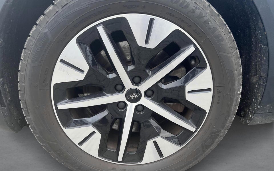 Ford Explorer 82 Premium Extended Range 5d