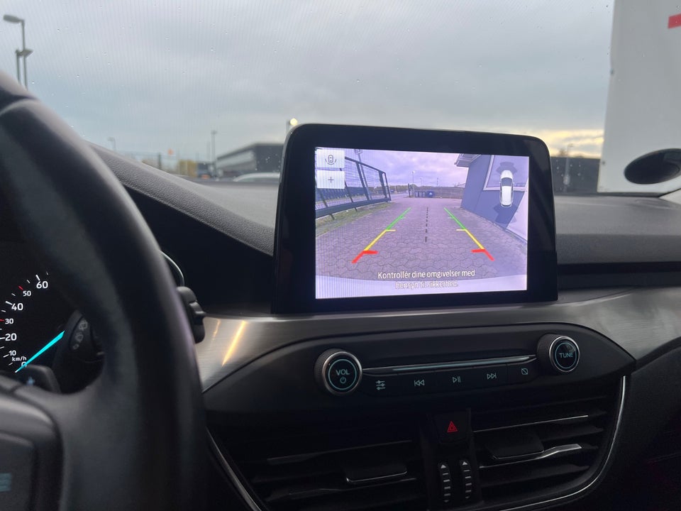 Ford Focus 1,5 EcoBlue Titanium Business stc. aut. 5d