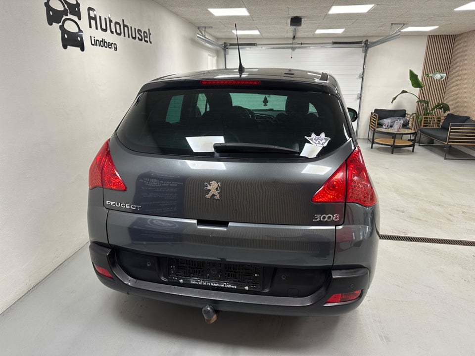 Peugeot 3008 1,6 HDi 112 Premium+ 5d