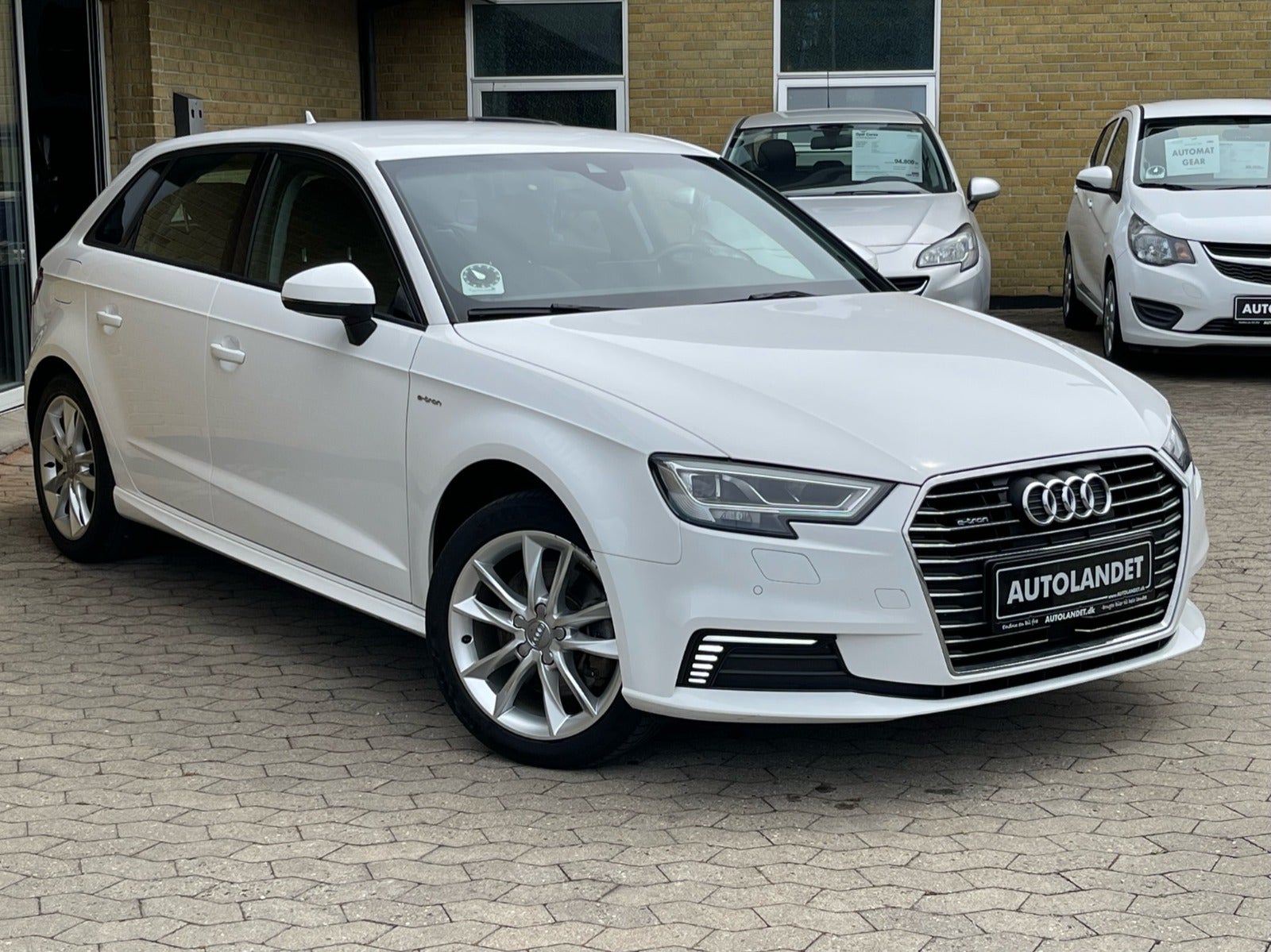 Audi A3 1,4 e-tron Sportback S-tr. 5d