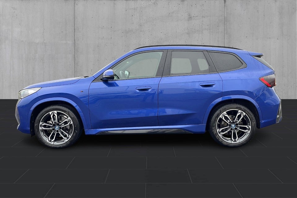 BMW iX1 xDrive30 M-Sport Premium 5d