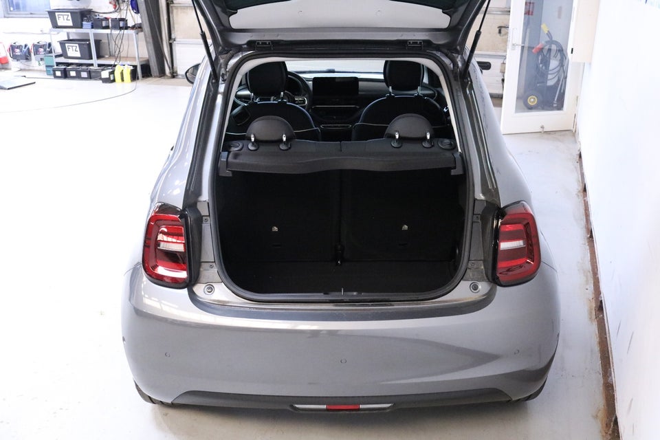 Fiat 500e 42 Icon 3+1 4d