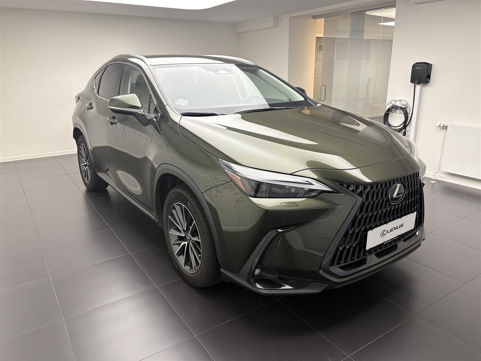 Lexus NX450h+ 2,5 Business+ aut. AWD 5d