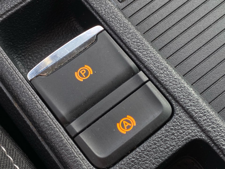 Skoda Octavia 2,0 TDi 150 First Edition Combi DSG 5d