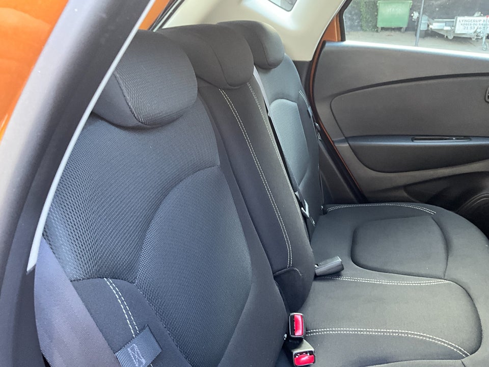 Renault Captur 0,9 TCe 90 Intens 5d