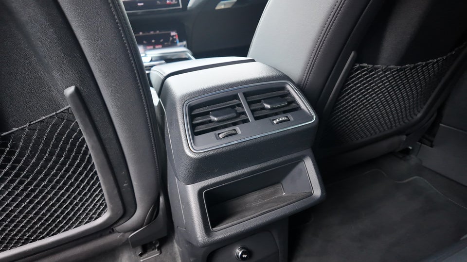 Audi e-tron 55 S-line quattro 5d