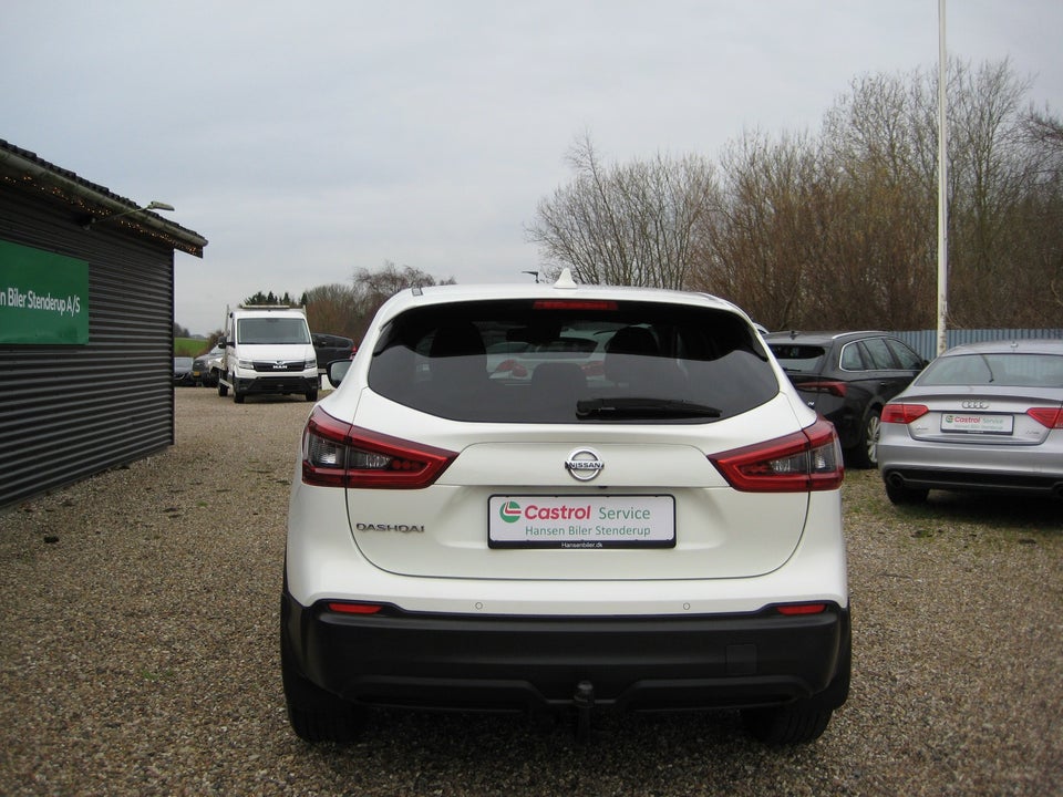 Nissan Qashqai 1,2 Dig-T 115 N-Connecta 5d