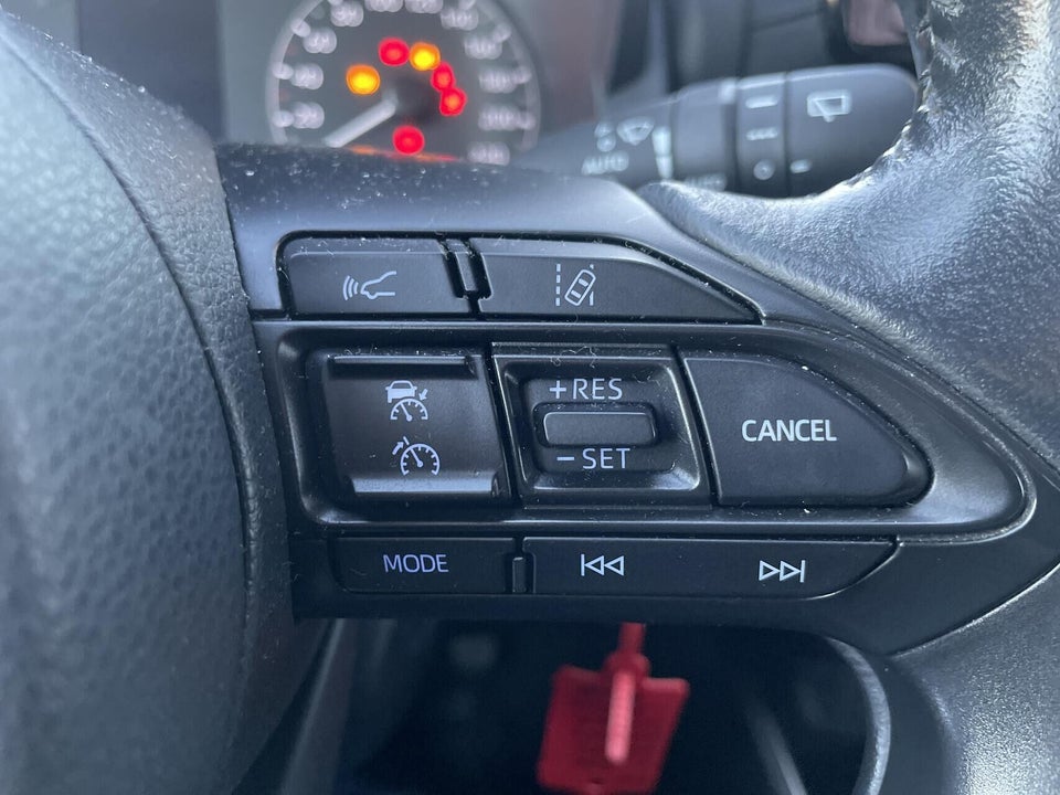 Toyota Yaris 1,5 Active 5d