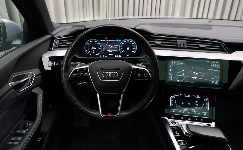 Audi e-tron 55 S-line quattro 5d