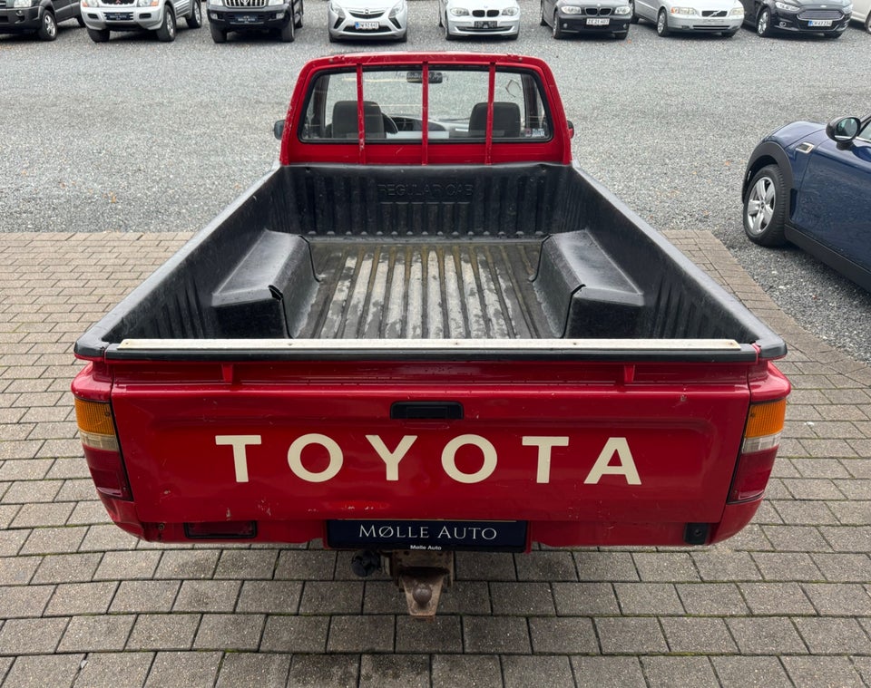 Toyota HiLux 2,4 D Pick-up