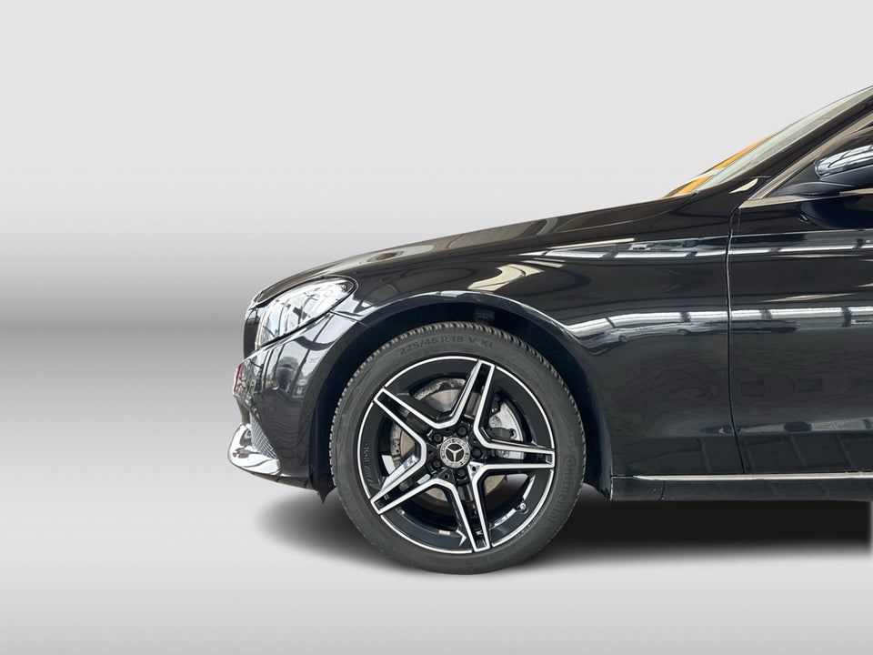 Mercedes C220 d 2,2 Avantgarde stc. aut. 5d