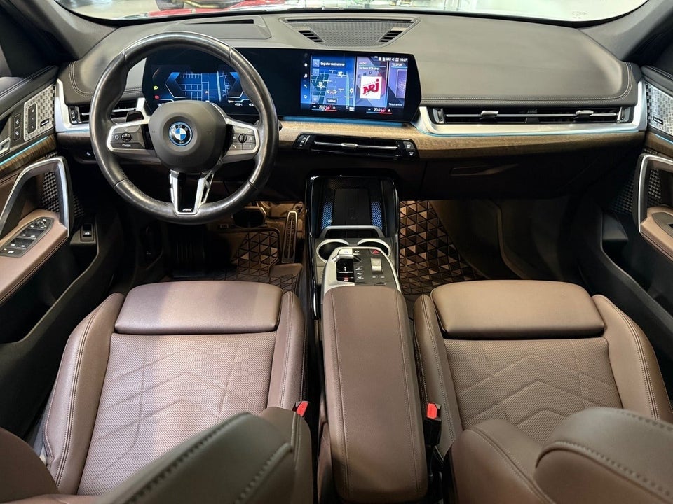 BMW iX1 xDrive30 Fully Charged M-Sport 5d