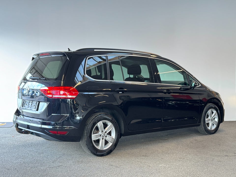 VW Touran 1,6 TDi 115 Comfortline DSG 7prs 5d