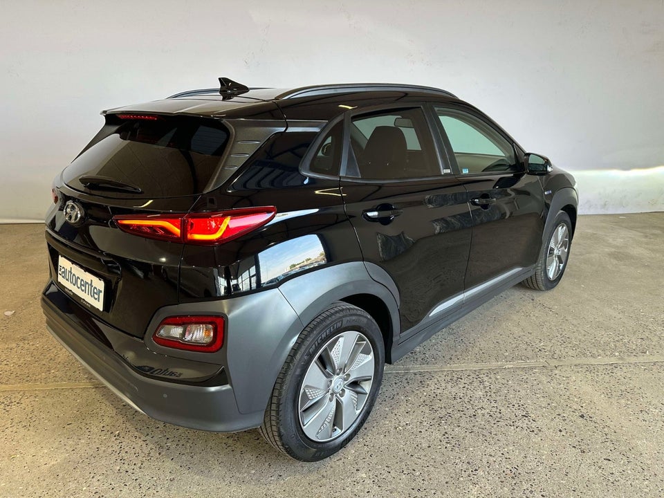 Hyundai Kona 64 EV Premium 5d