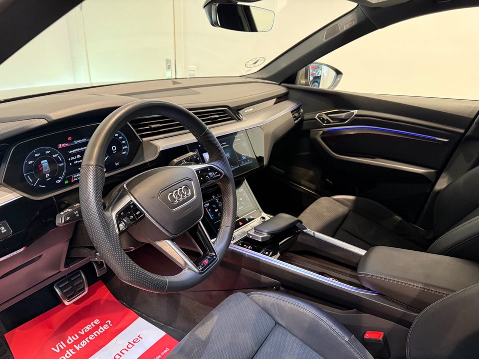 Audi Q8 e-tron 55 Advanced S-line quattro 5d