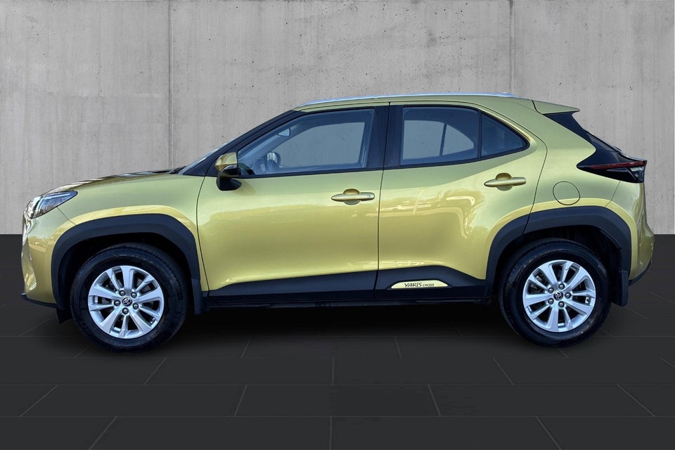 Toyota Yaris Cross 1,5 Hybrid Essential Comfort e-CVT 5d