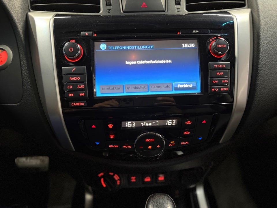 Nissan Navara 2,3 dCi 190 Db.Kab Tekna aut. 4d